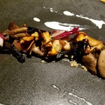 シュヴァル・ドゥ・ヒョータン - 天然キノコのソテー