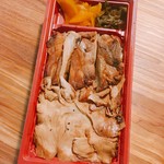 登利平 - 上州御用 鳥めし 松 弁当 820円