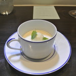 アキヒサ ハンダ - ほうじ茶のブランマンジェ