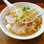 ラーメン吉野 - 『ラーメン』500円。