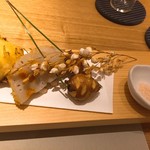 四季会席 香桜凛 - 十勝牛乳の天ぷらと紅葉蓮根と松葉塊芋！この 稲穂みたぃなん めった おいしー❤️