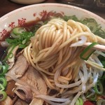 新福菜館 - 麺リフト