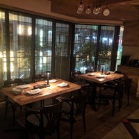 カルネジーオ イースト - 