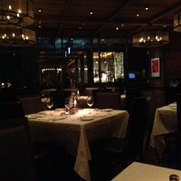 ロウリーズ・ザ・プライムリブ 恵比寿ガーデンプレイス店 - 店内