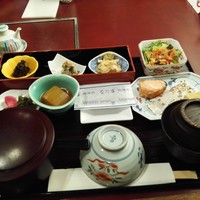 中之島なだ万 - 朝定食・初期状態