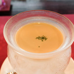 くいしんぼー山中 - 栗と牛ブイヨンのクリームスープ