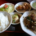 豊莱園 - ニラレバ定食