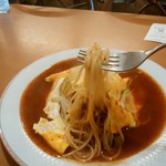 Bambinasupagethiresutoran - あんかけパスタに珍しい細麺。