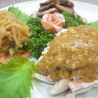 コース２５００円からご用意。＋１５００円で飲み放題！