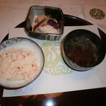 三養荘 - 桜海老御飯