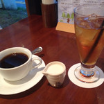 Shiberu No Mori - コーヒーとアイスティー（ちょっと飲んじゃいました）
