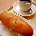 ドトールコーヒーショップ - 料理写真:ミラノサンド（熟成ハムとグリュイエールチーズ）