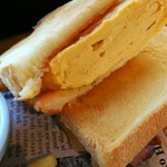 BARN COFFEE - 厚焼き玉子のサンドイッチ