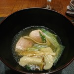 傳 - (2017年10月　訪問)煮物は鴨～。相変わらず野趣的ながら上品な味わい。