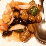 三国亭 - 酢豚！！！豚が小さいので変顔にならない！！ﾓｺﾞﾓｺﾞしなくて食べれる(笑)