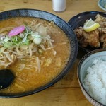 Ramensampachi - B定食。ラーメン+唐揚げ・ライス