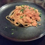 季節の旬彩イタリアン ナビガンテ - スモークサーモンのスパゲティ