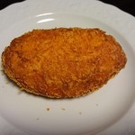 ◎ビーフカレーパン　250円