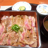 ゆたか - ステーキ重