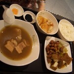 Rasapura Masters(MARINA BAY Sands FOODCOURT) - 松發肉骨茶（ソンファバクテー）