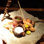 大どころ - ◆前菜盛り合わせ・・秋らしい食材が盛合されています。 お写真光が入りすぎでスミマセン。m(__)m