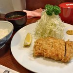 ヒレカツ定食 1900円(2017/10現在)
