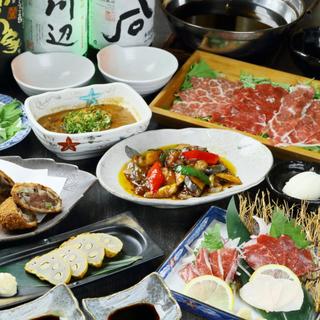 Enjoy Horse Meat Dishes and Local Cuisine ☆ Sakura shabu shabu shabu and horse sashimi ◎