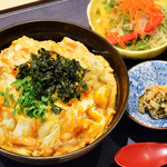 人気ＮＯ１！「とろとろ親子丼」