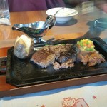 ランチオリジナルハンバーグ。