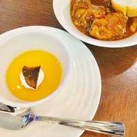 ビュッフェ＆カフェレストラン ナイト＆デイ - 前菜で届いた
                パンプキンのムース コンソメジュレ トリュフ添え
                と
                激ウマビーフシチュー♡♡