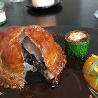 ラ・ボンヌターブル - 