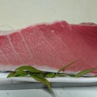 鈴鹿ではここでしか卸していない、一頭買いしたマグロ！