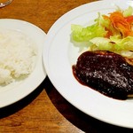 ココス - 日替りランチ・・ハンバーグデミグラスソース＆醤油チキン（ドリンクバー付）