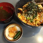 富鶴 - ホルモン丼定食