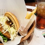 MOS BURGER - 秩父わらじカツバーガーセット
                        税込８４０円