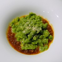 Cucina Italiana 東洞 - ほうれん草を練り込んだスペッツリ いろいろお肉のラグー