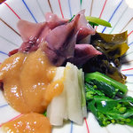 よし半 - 山菜とホタルイカのぬた