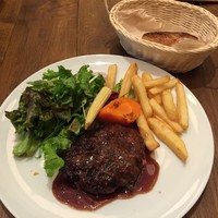 Bistro Buzz 赤坂 - 