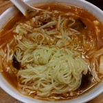 山宝楼 - 山宝麺の中細麺