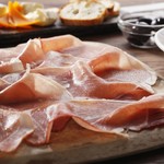 The concept of ham will change! Silky texture♪ Prosciutto (aged for 12 months)