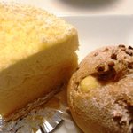 ケーキヤシュシュ - シュークリームとチーズケーキ