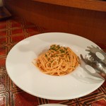 八幡浜産生ウニ、トマトクリームソース、スパゲティ