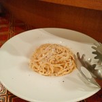 イル・ベヴィトーレ - イタリア産4種チーズ、スパゲティ