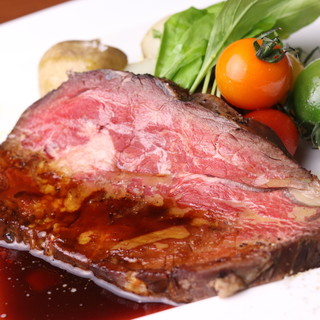 From everyday use to celebrations such as anniversaries ◎ A variety of carefully selected dishes ♪
