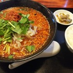 本格四川料理 麻辣先生 - ランチの麻辣麺（地獄）セット