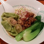 麺屋 六感堂 - 汁なし担々麺（平日限定）＋グリーン雲呑