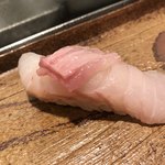 稲城 ヨロシク寿司 - ほしかれいとえいひれ