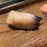 稲城 ヨロシク寿司 - 白みる貝