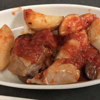フラテッロ・ディ・ミクニ - 知床どりのローマ風トマト煮込み