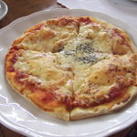 ピッツァ＆スパゲッティ　　ポルチーニ - コース料理のピザマルゲリータです。